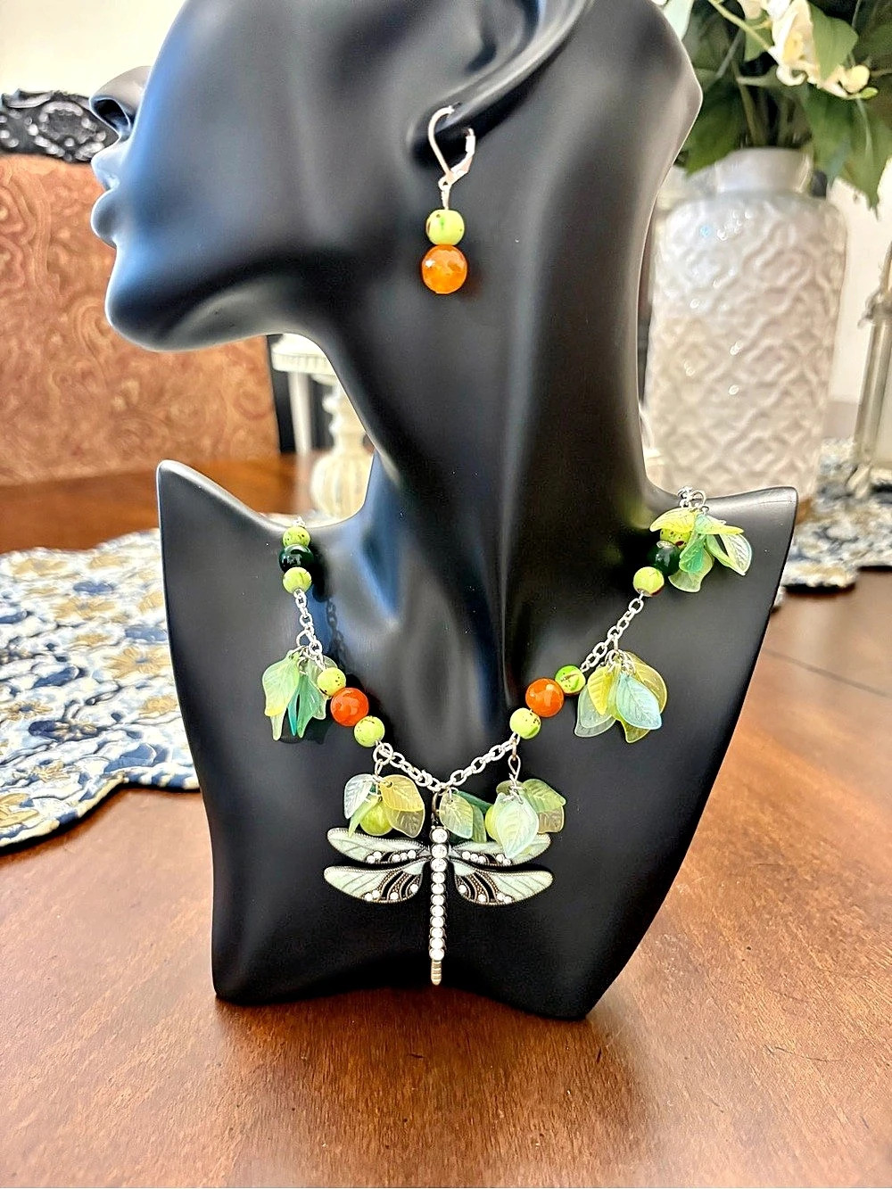 Green Dragonfly Necklace & Earrings Like New